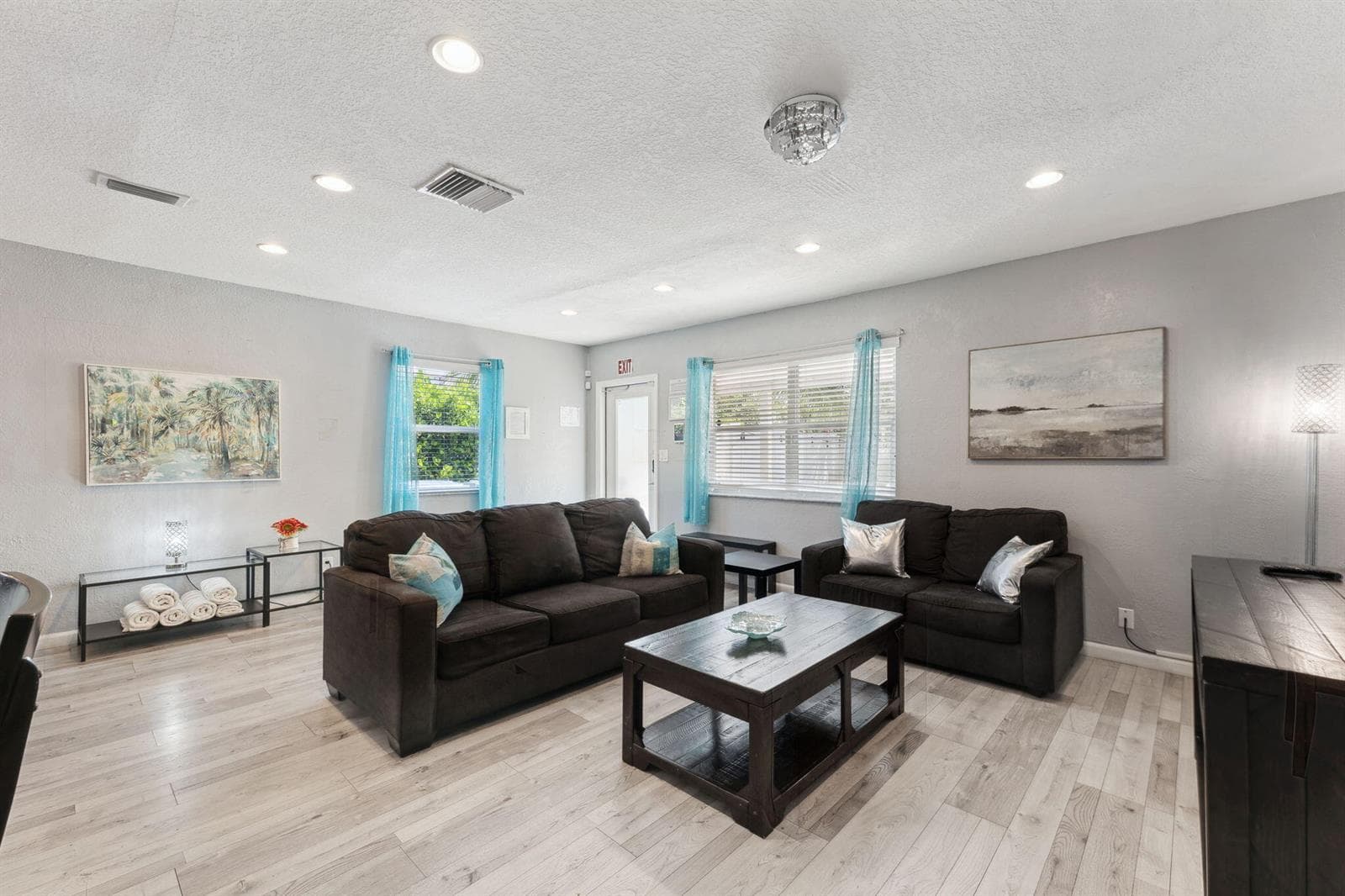 1631 N Andrews Square, Fort Lauderdale, FL 33311 — zdjęcie 3