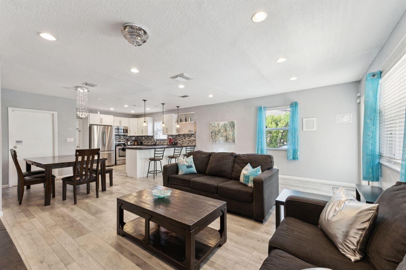 1631 N Andrews Square, Fort Lauderdale, FL 33311 — zdjęcie 5