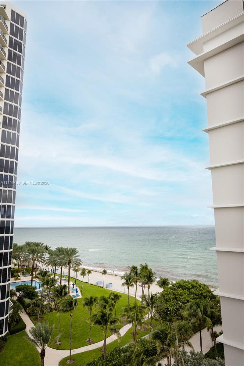 19201 Collins Ave # 720, Sunny Isles Beach, FL 33160 — zdjęcie 2