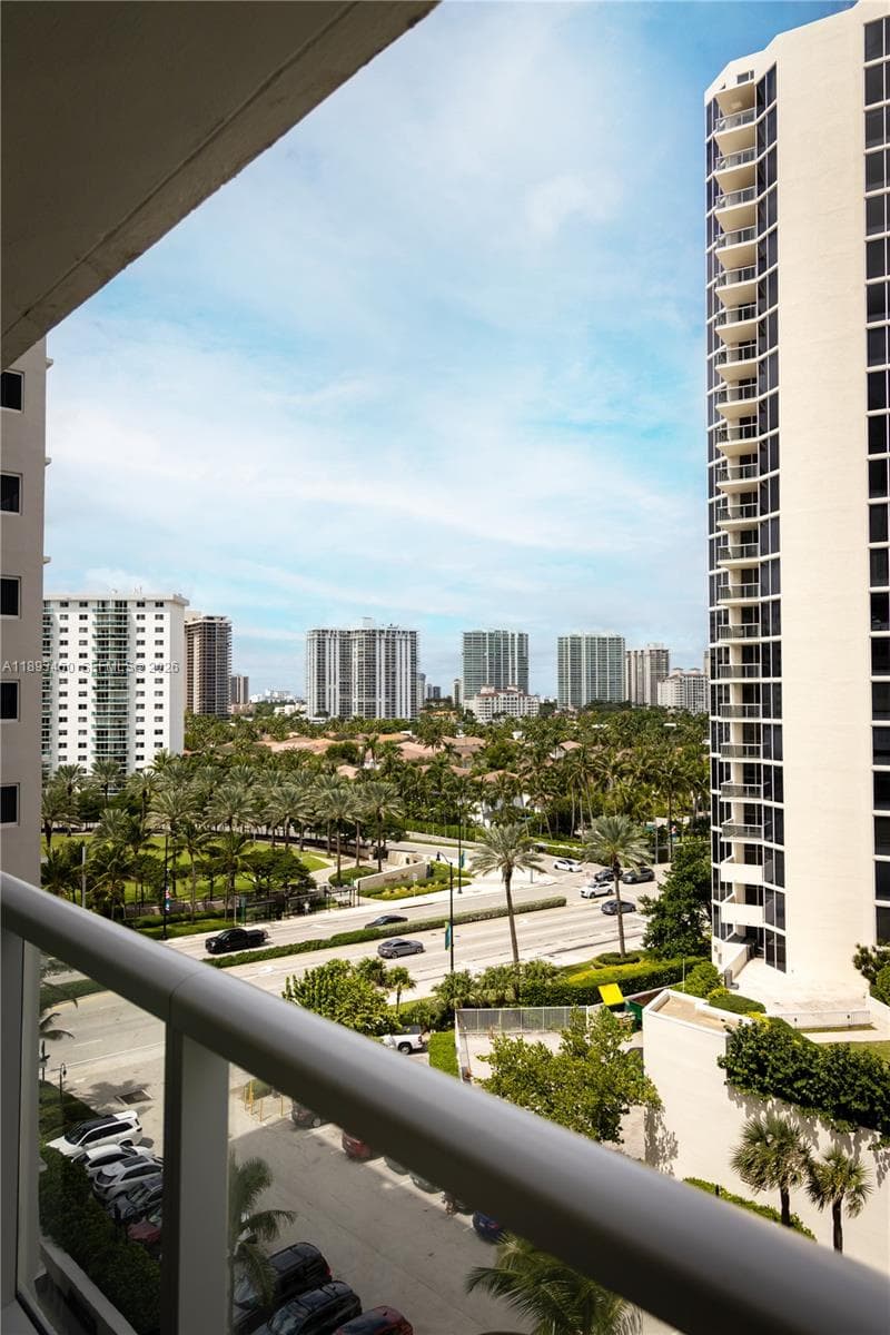 19201 Collins Ave # 720, Sunny Isles Beach, FL 33160 — zdjęcie 5