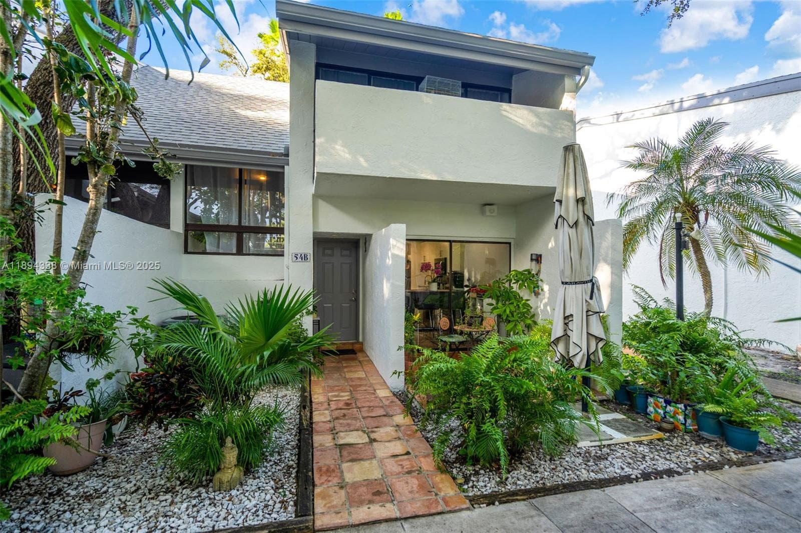 19440 NE 26th Ave # 54B, Miami, FL 33180 — zdjęcie 2
