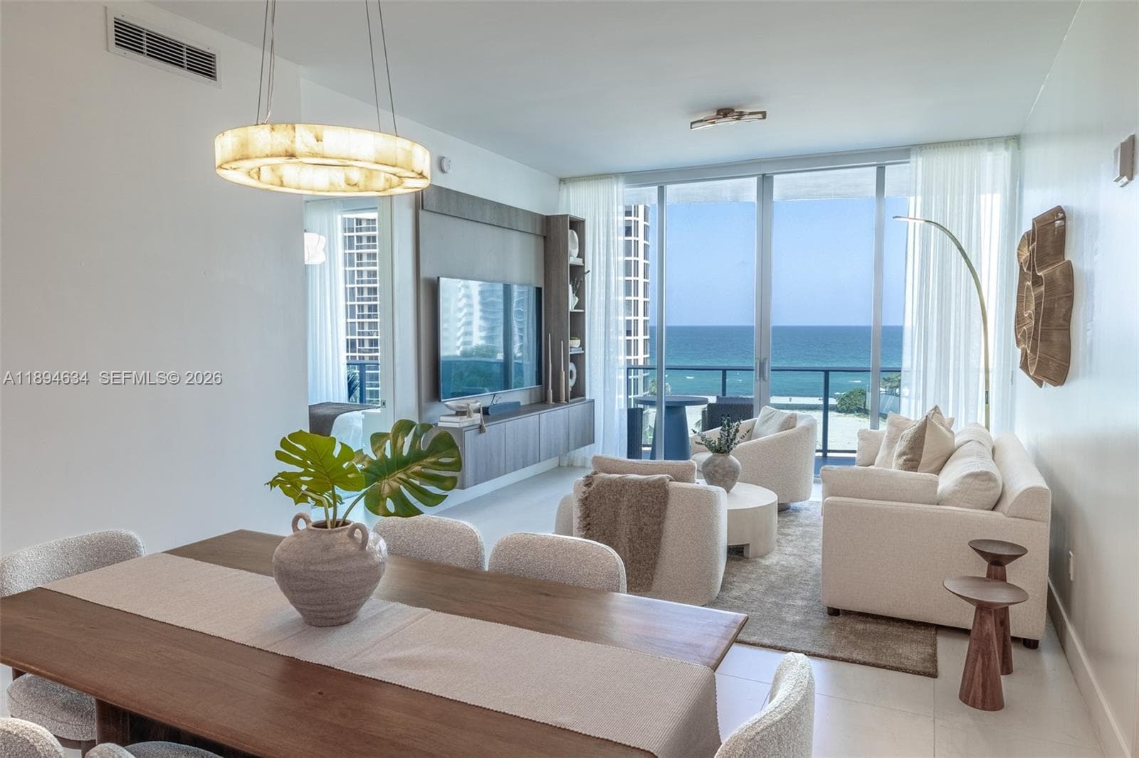 17550 Collins Ave # 703, Sunny Isles Beach, FL 33160 — zdjęcie 2