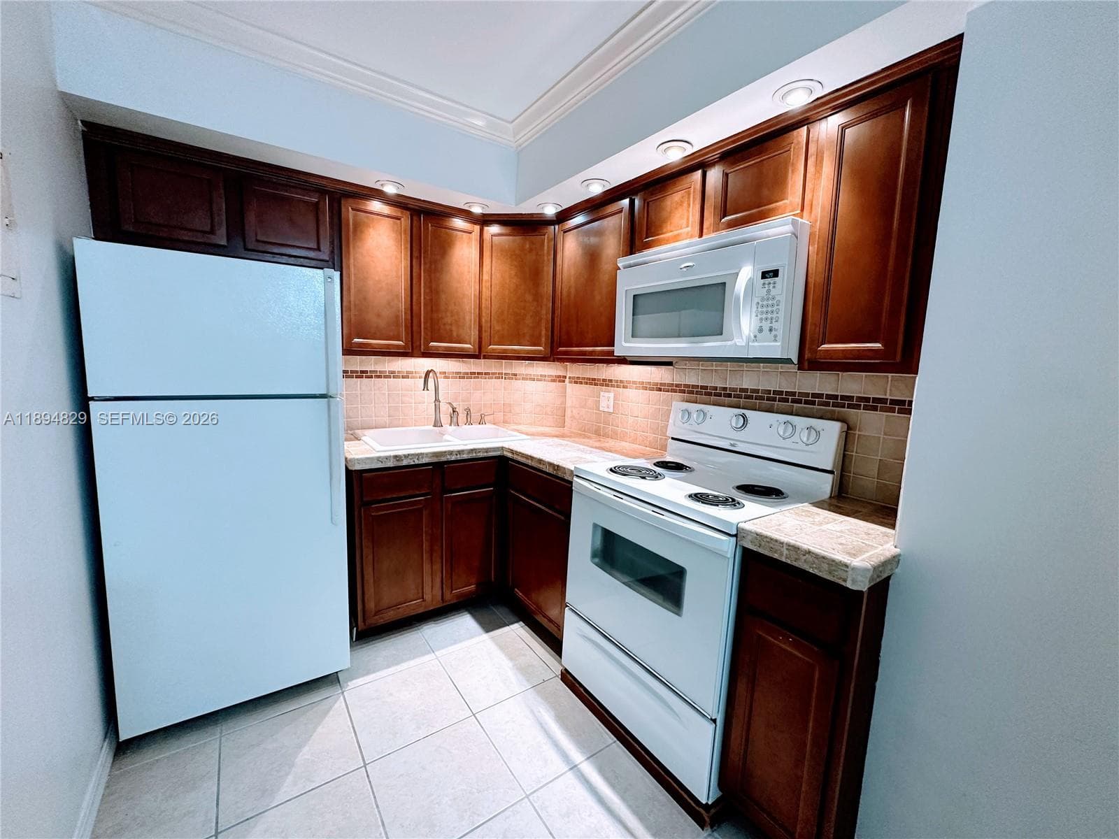 2424 SE 17th St # B307, Fort Lauderdale, FL 33316 — zdjęcie 5
