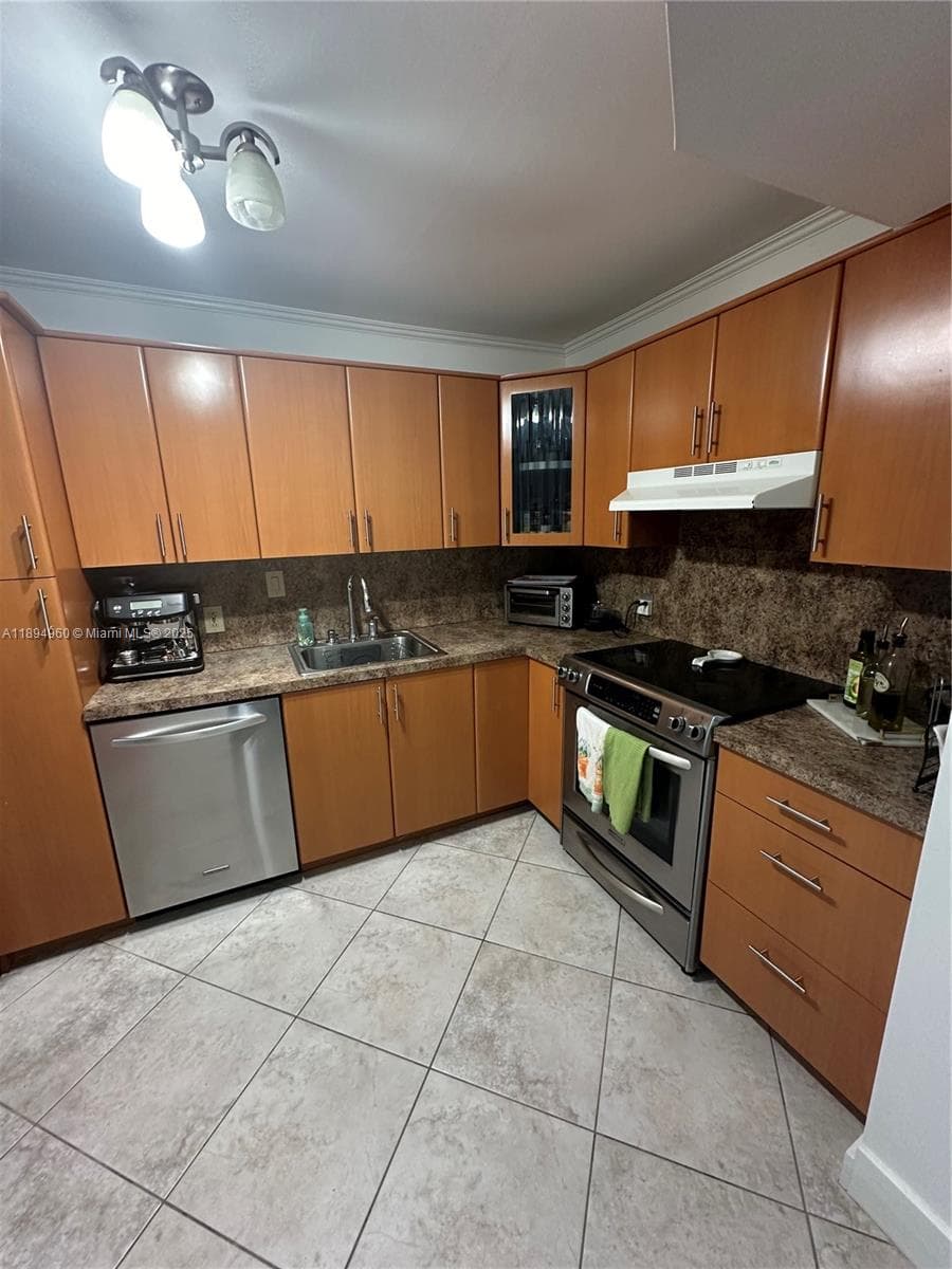 100 Bayview Dr # 601, Sunny Isles Beach, FL 33160 — zdjęcie 5