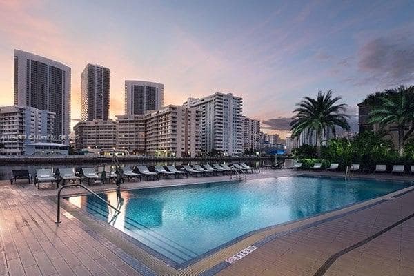 2602 E Hallandale Beach Blvd # R1507, Hallandale Beach, FL 33009 — zdjęcie 3