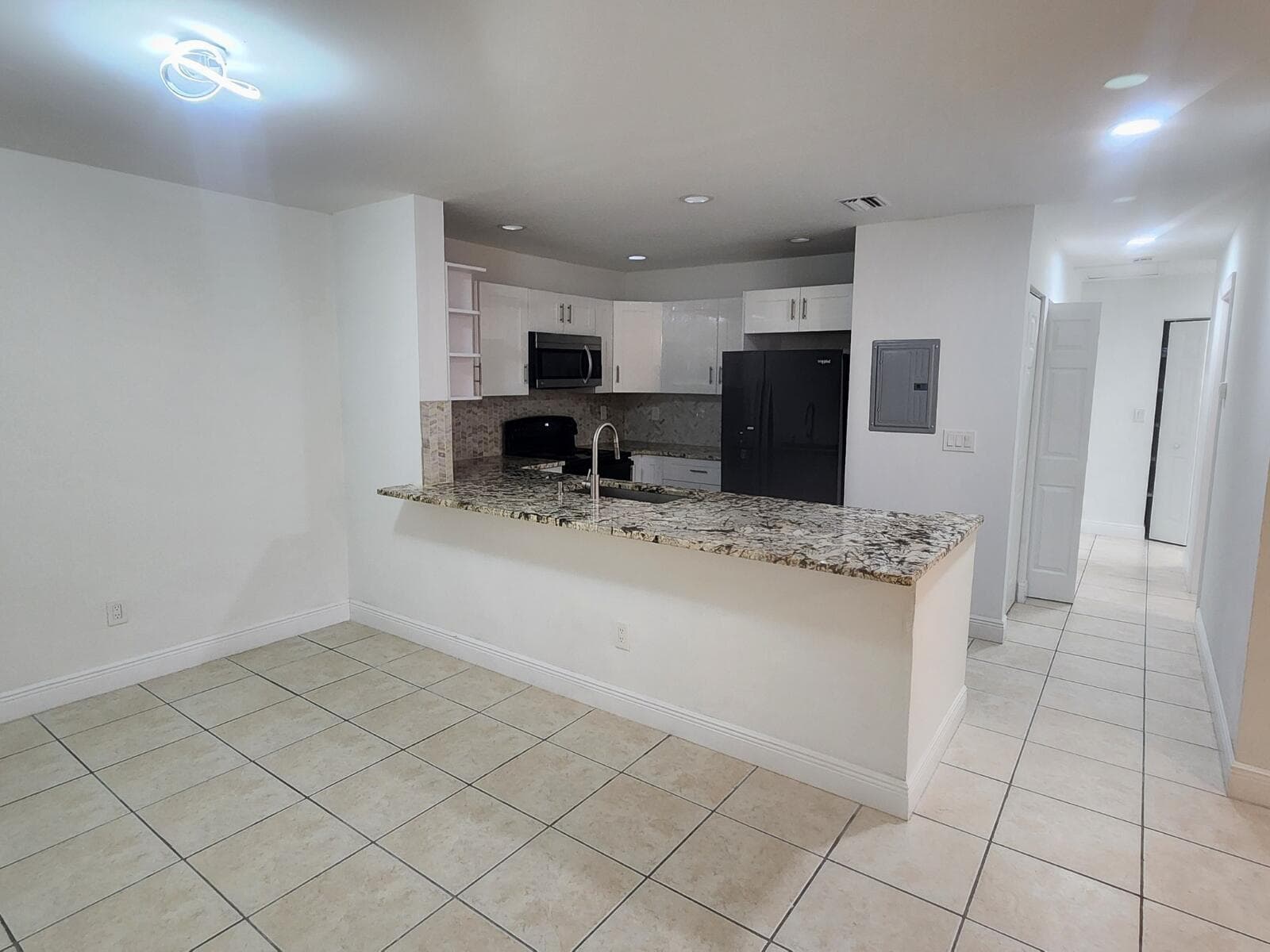 6013 10th Avenue N # 208, FL 33463 — zdjęcie 4