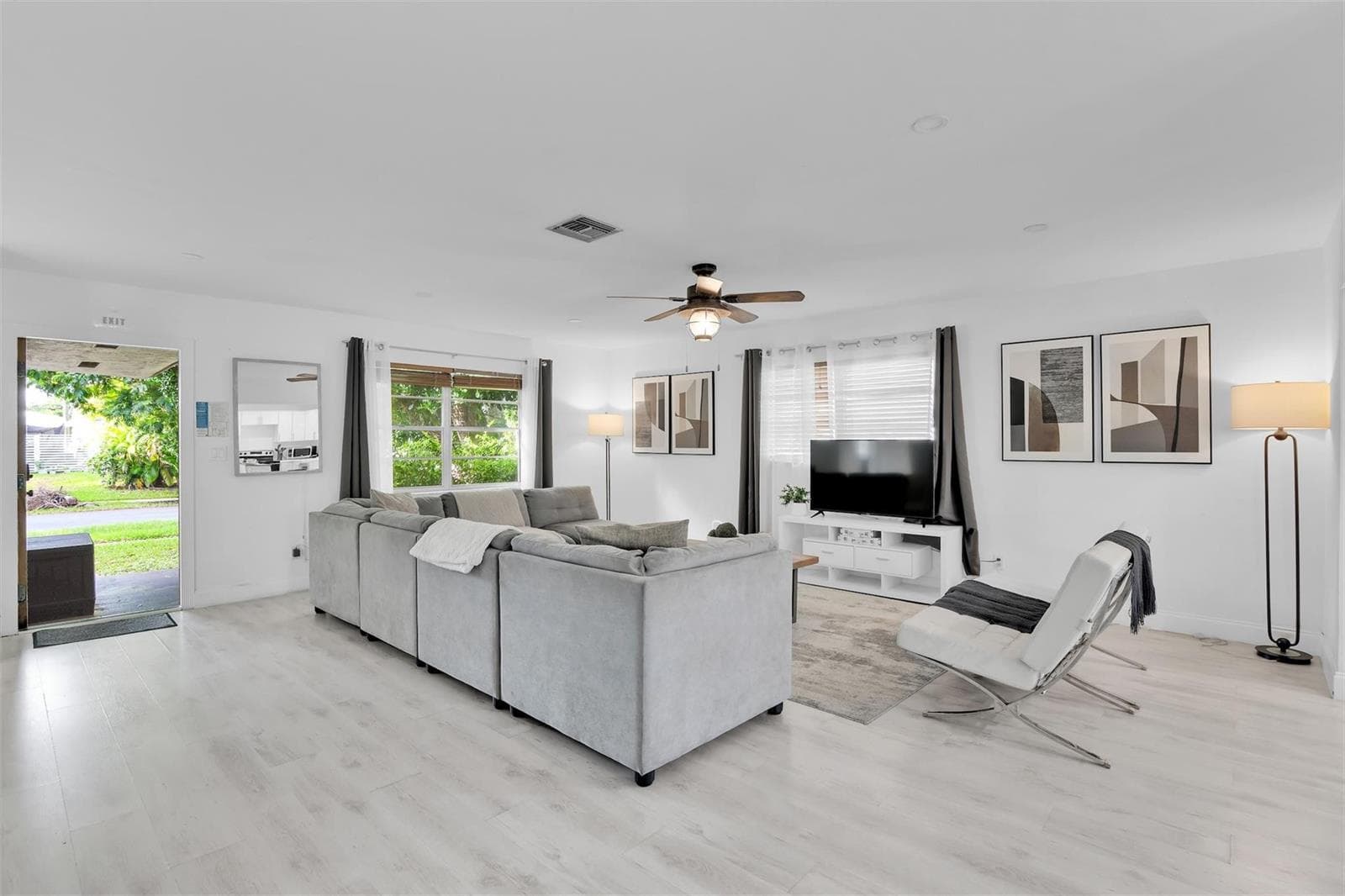214 SE 6th Street, Dania Beach, FL 33004 — zdjęcie 3