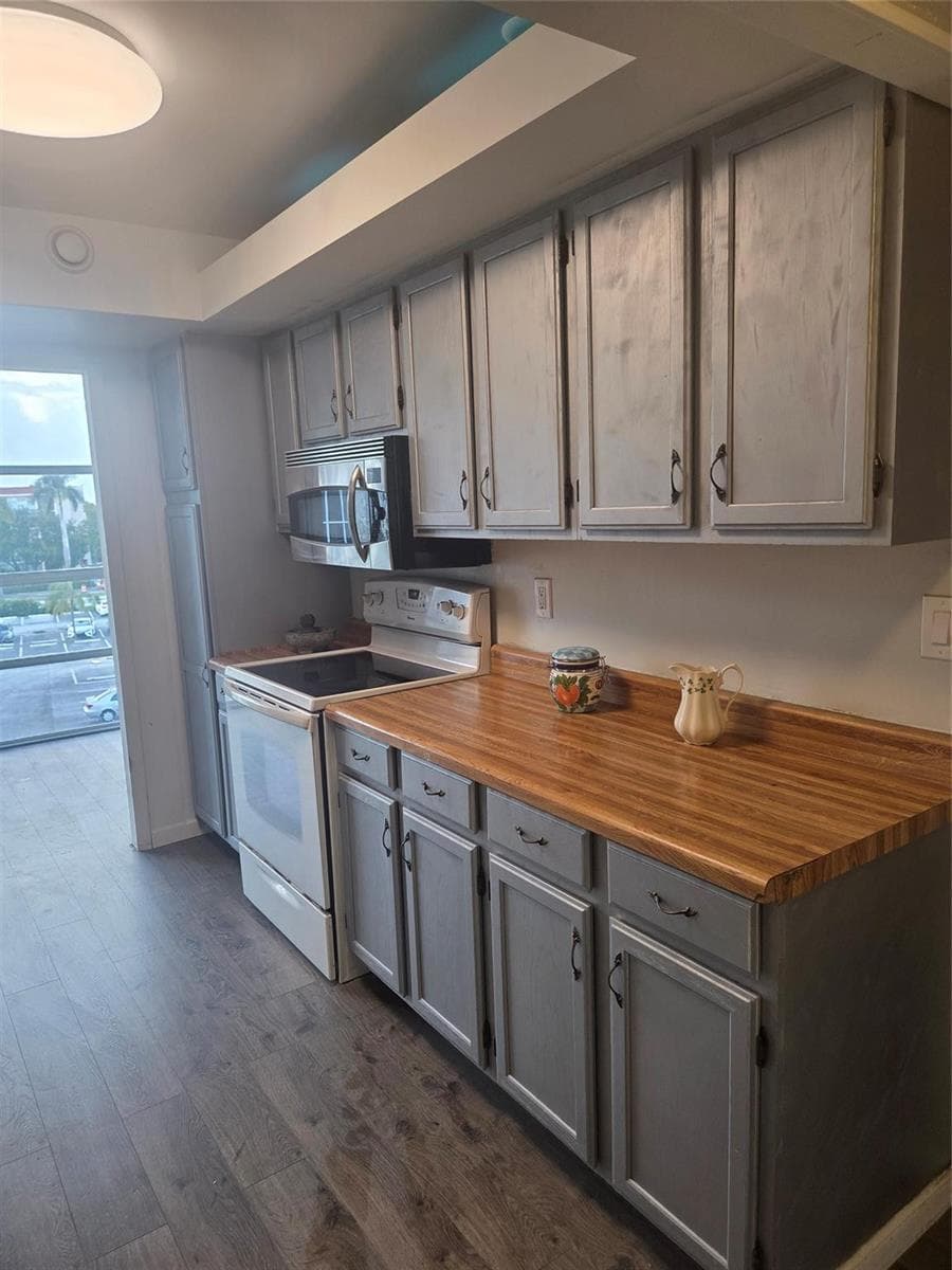 801 Three Islands Boulevard # 409, Hallandale Beach, FL 33009 — zdjęcie 2