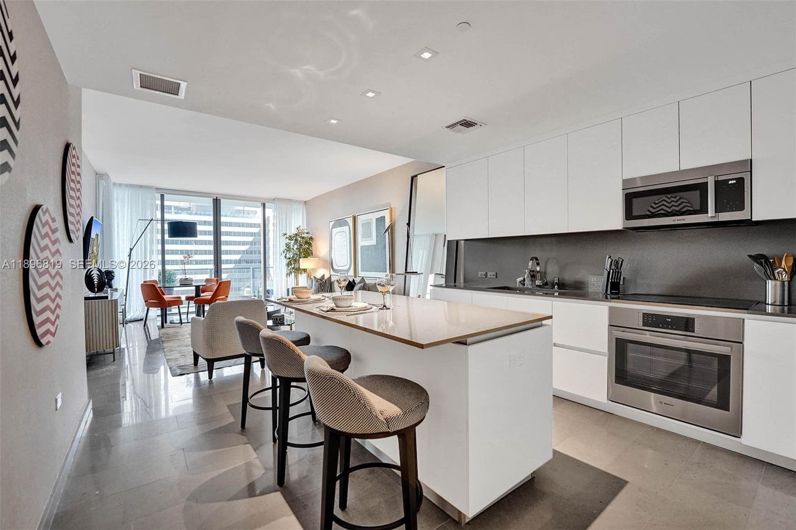 88 SW 7th St # 1408, Miami, FL 33130 — zdjęcie 4