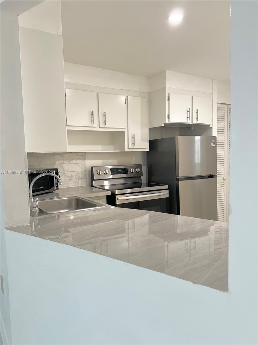 1710 NE 191st St # 307-3, Miami, FL 33179 — zdjęcie 3