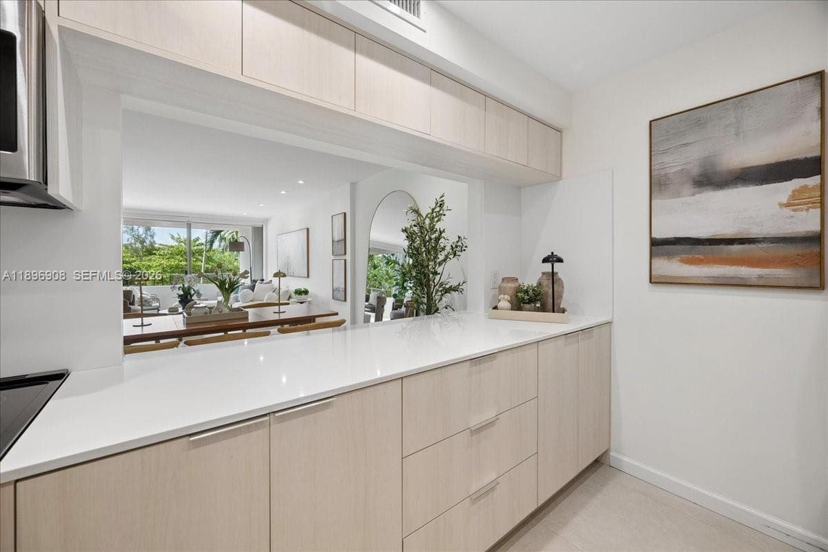 155 Ocean Lane Dr # 302, Key Biscayne, FL 33149 — zdjęcie 5