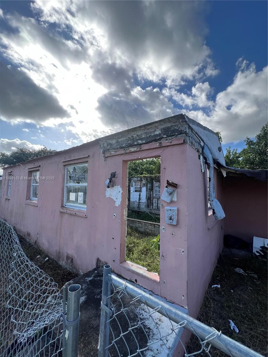 2122 Dewey St, Hollywood, FL 33020 — zdjęcie 3
