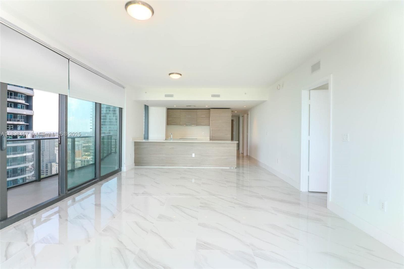 1300 S miami # 2706, Miami, FL 33130 — zdjęcie 3