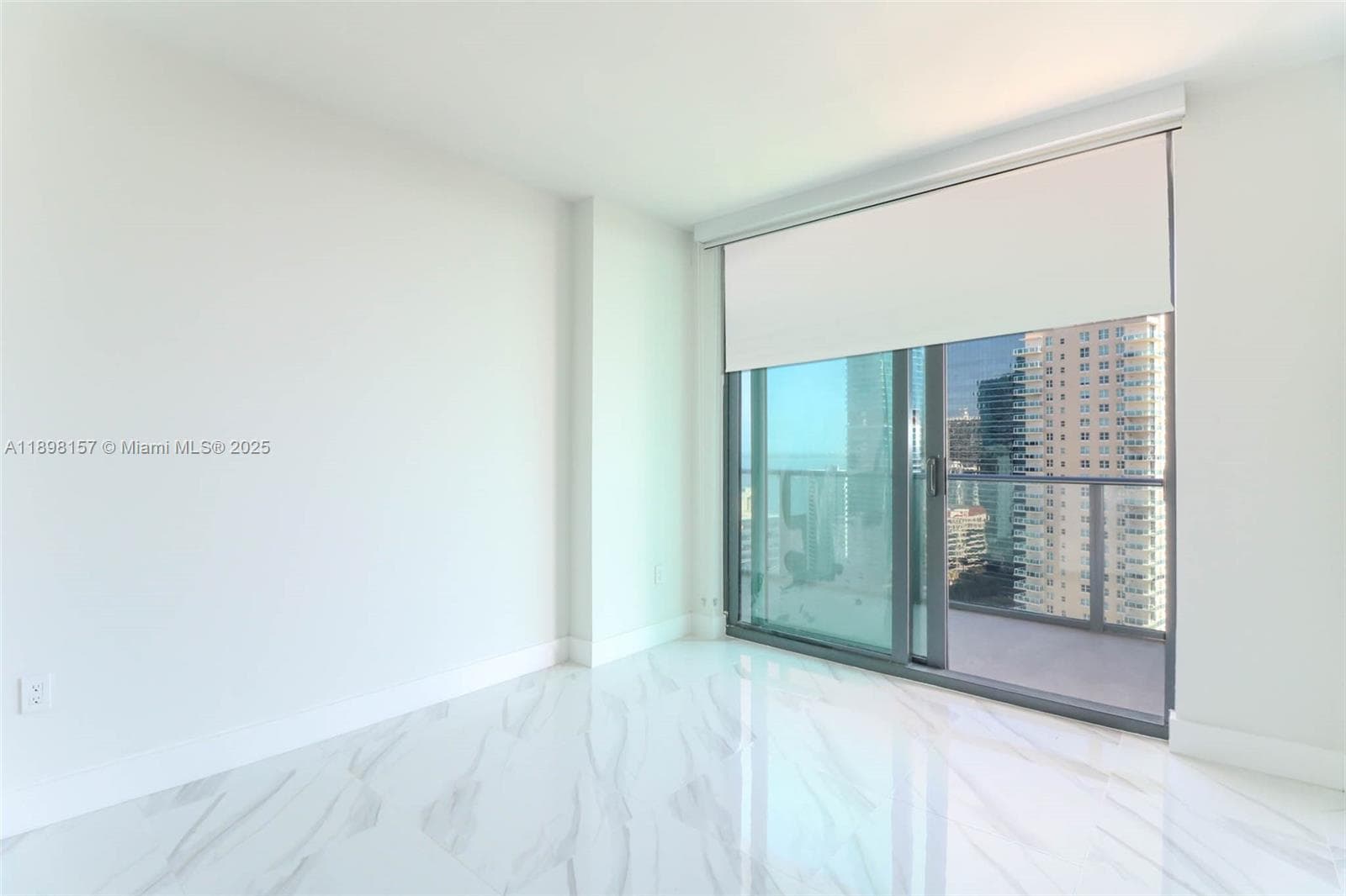 1300 S miami # 2706, Miami, FL 33130 — zdjęcie 5