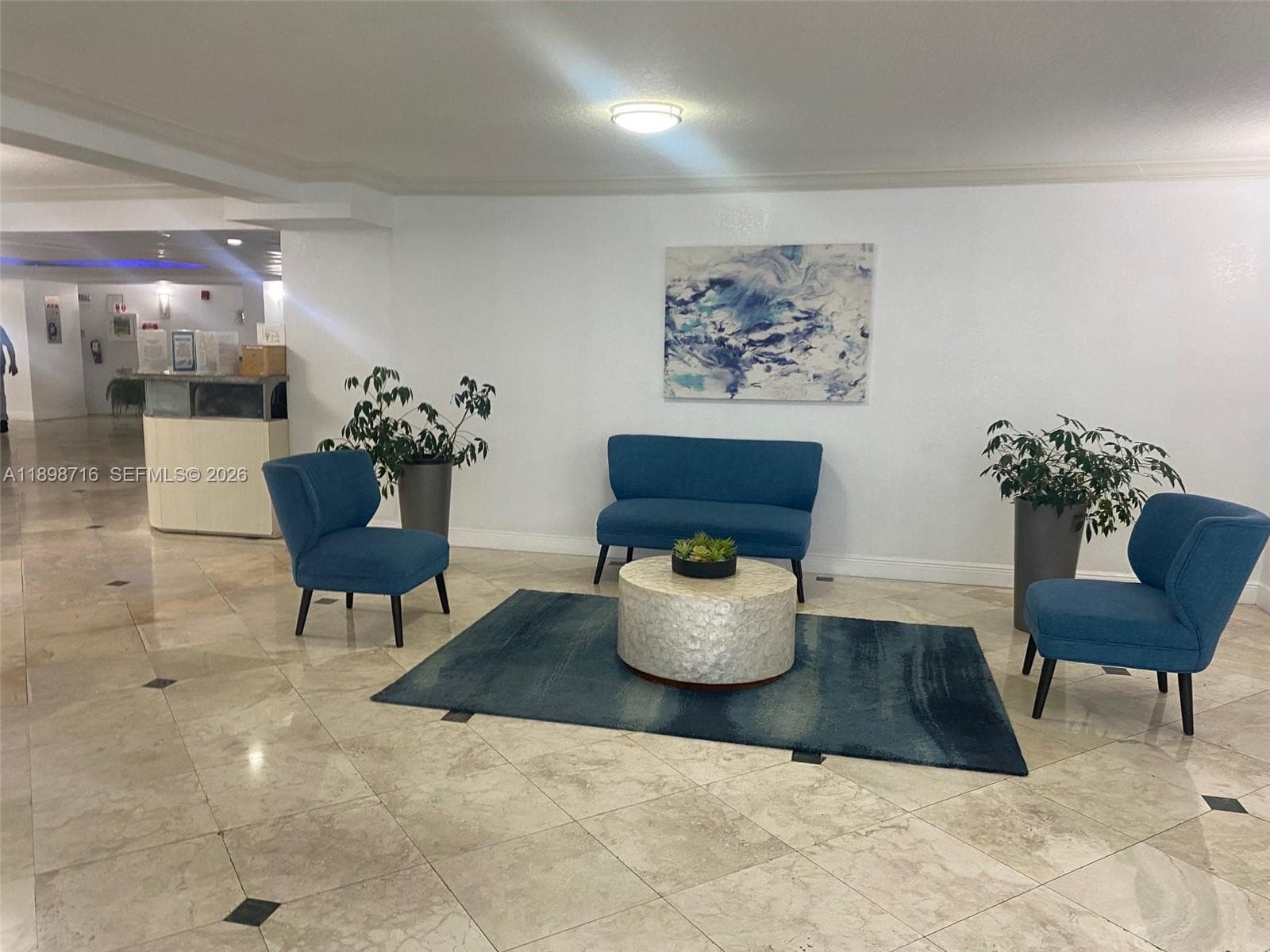 1000 Parkview Dr # 427, Hallandale Beach, FL 33009 — zdjęcie 3