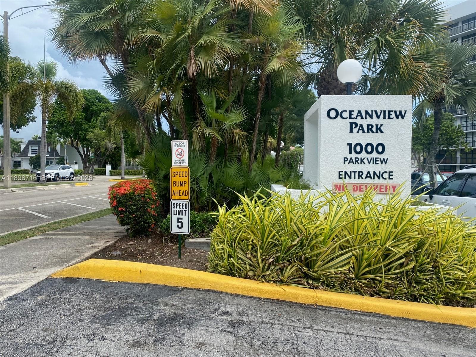 1000 Parkview Dr # 427, Hallandale Beach, FL 33009 — zdjęcie 5