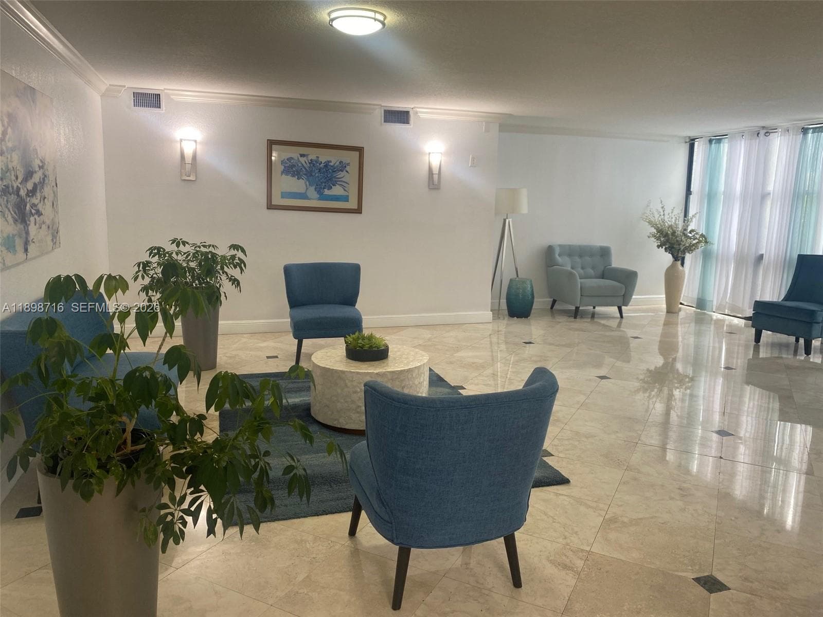 1000 Parkview Dr # 427, Hallandale Beach, FL 33009 — zdjęcie 4