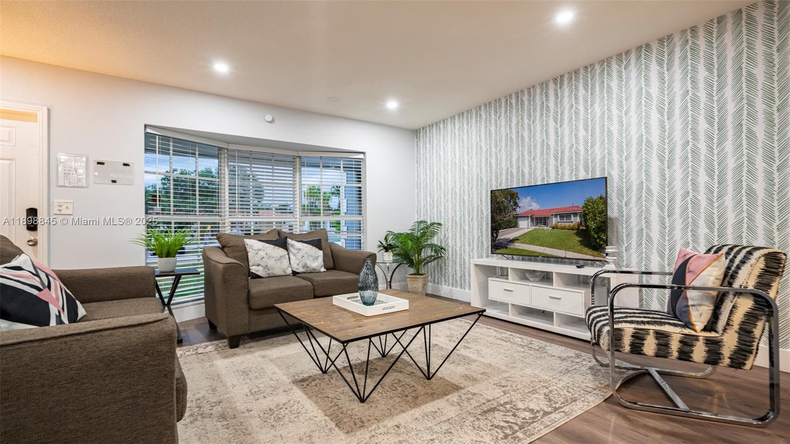 1305 Funston St, Hollywood, FL 33019 — zdjęcie 5