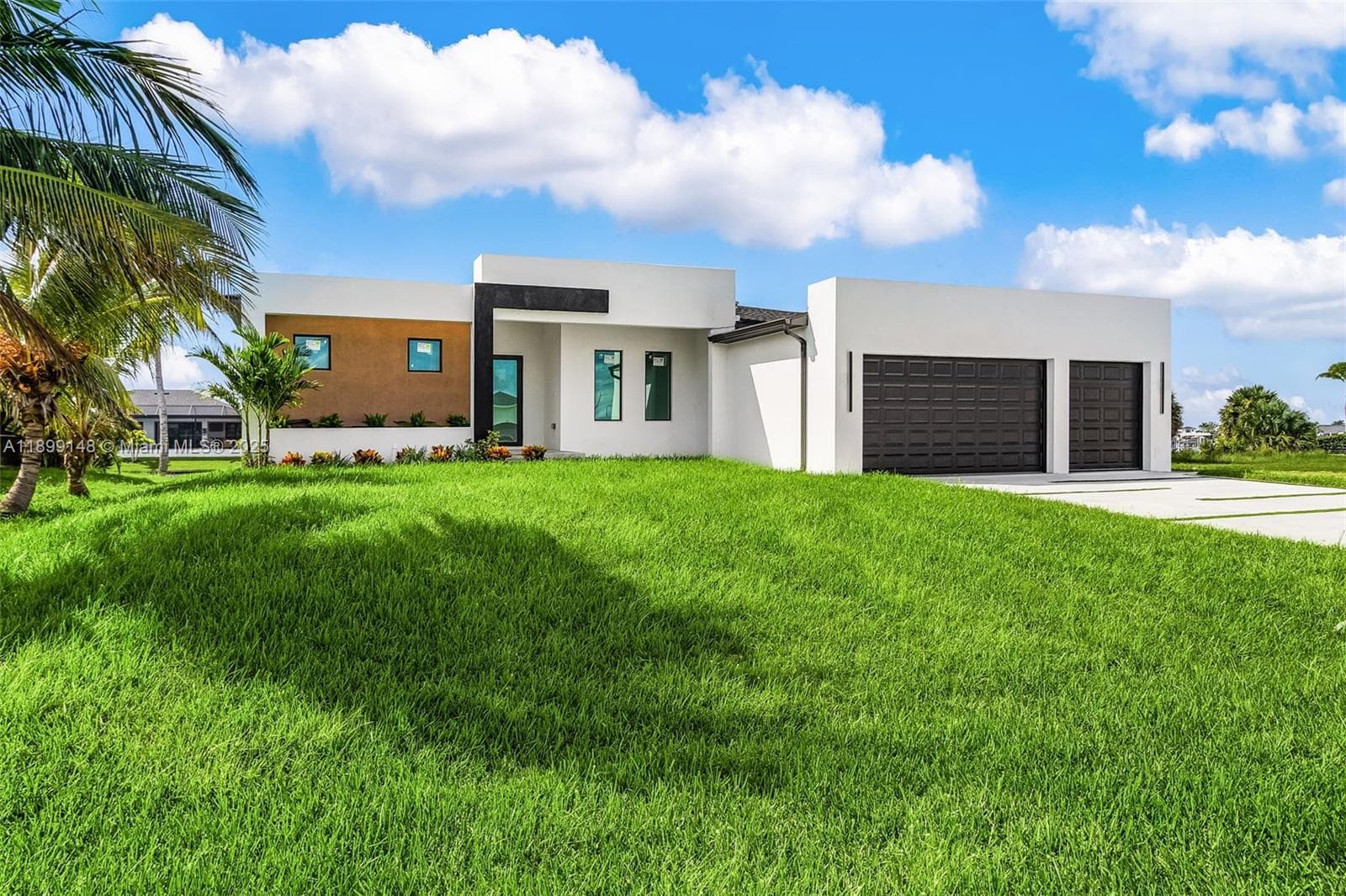 4116 NW 36TH LN, Cape Coral, FL 33993 — zdjęcie 2