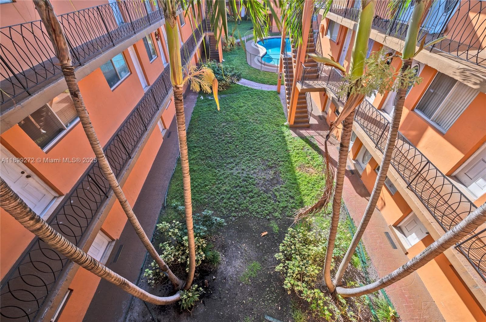 2330 NW 11th St # 46, Miami, FL 33125
