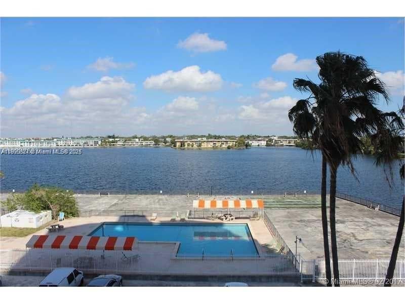 1351 NE Miami Gardens Dr # 1404E, Miami, FL 33179 — zdjęcie 2