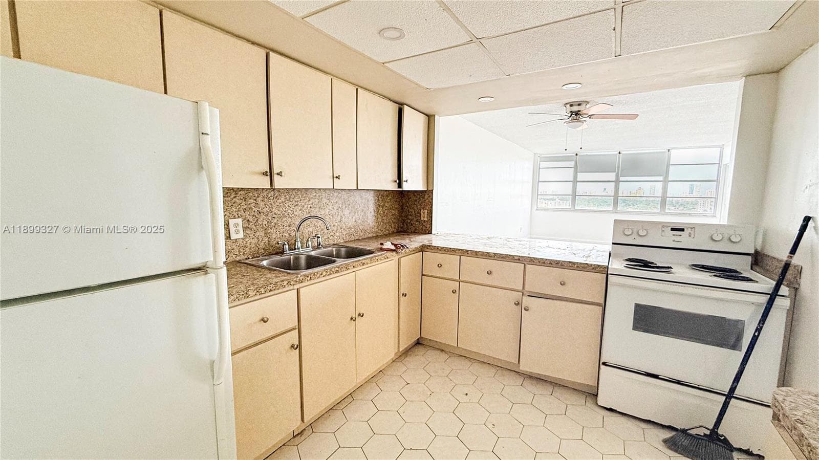 1351 NE Miami Gardens Dr # 1404E, Miami, FL 33179 — zdjęcie 5