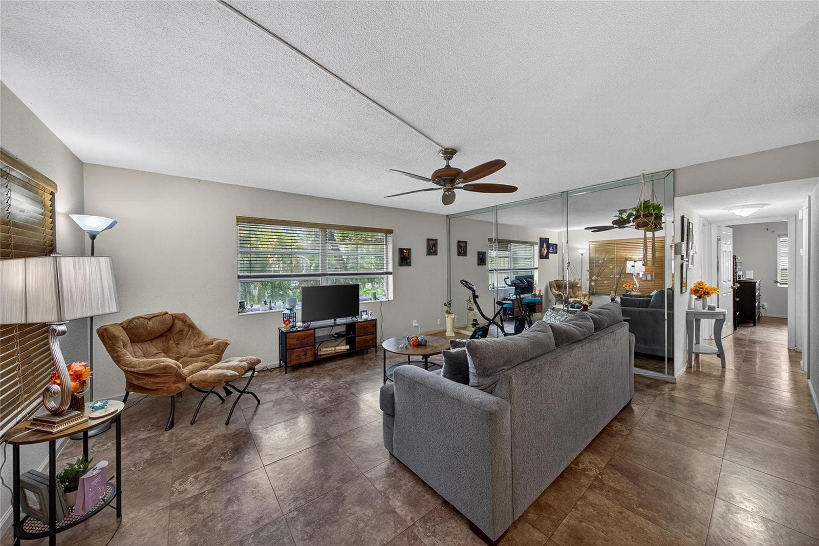 2901 NW 47th Terrace # 245A, Lauderdale Lakes, FL 33313 — zdjęcie 3