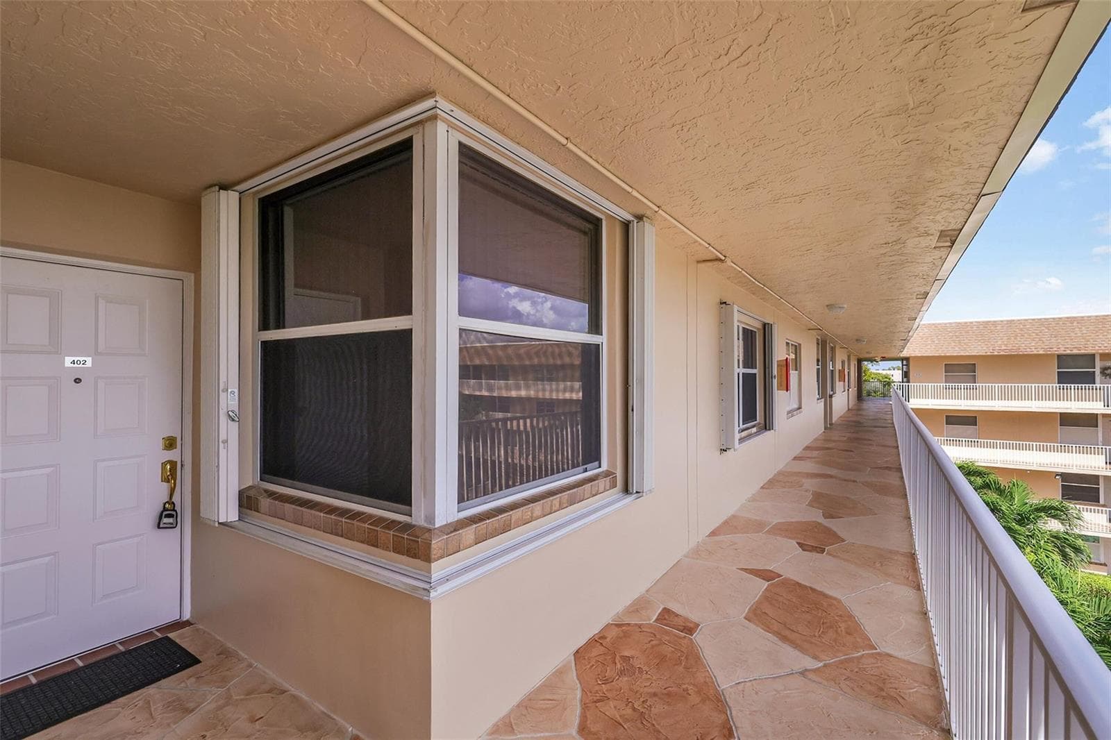 10369 NW 24th Place # 402, Sunrise, FL 33322 — zdjęcie 2
