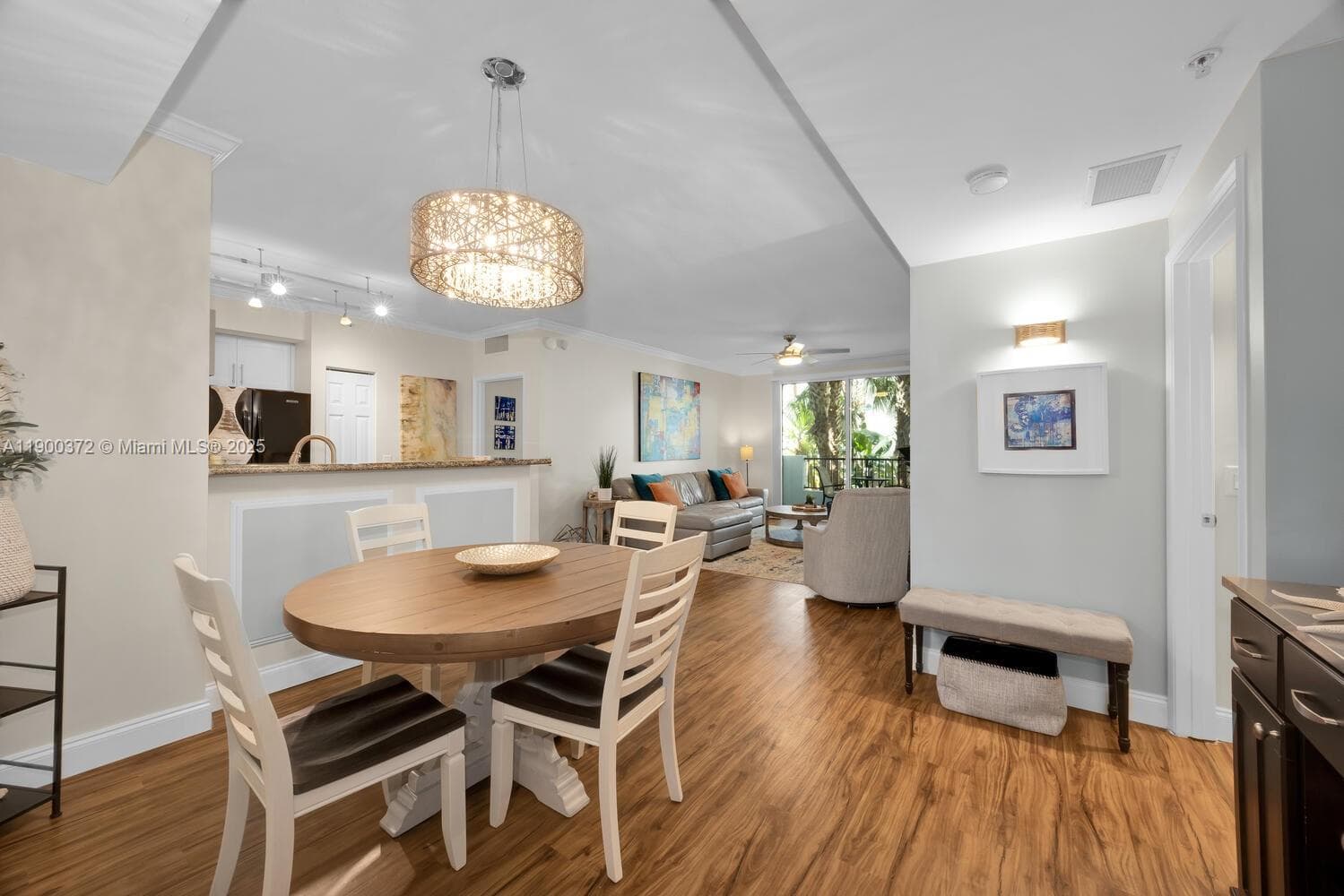 2421 NE 65th St # 211, Fort Lauderdale, FL 33308 — zdjęcie 4