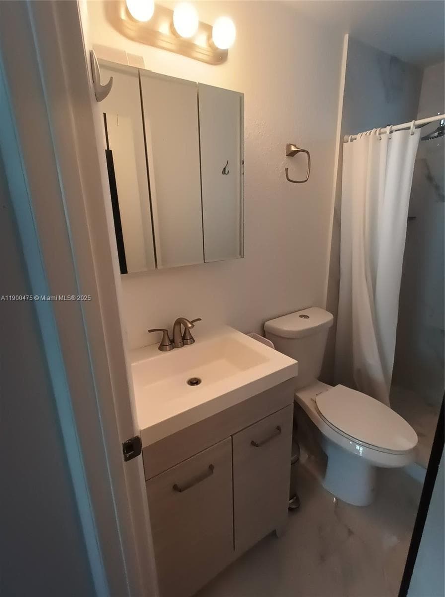 300 74th St # 3, Miami Beach, FL 33141 — zdjęcie 3
