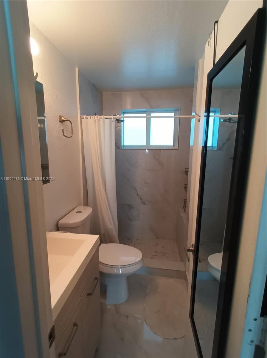 300 74th St # 3, Miami Beach, FL 33141 — zdjęcie 4
