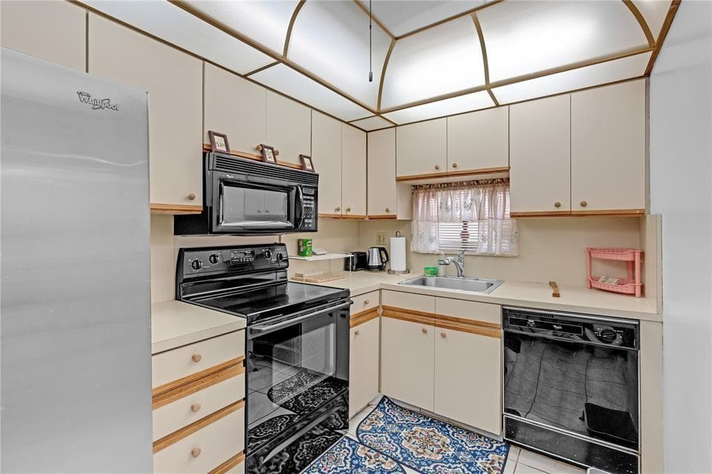 9800 N Hollybrook Lake Drive # 202, Pembroke Pines, FL 33025 — zdjęcie 5