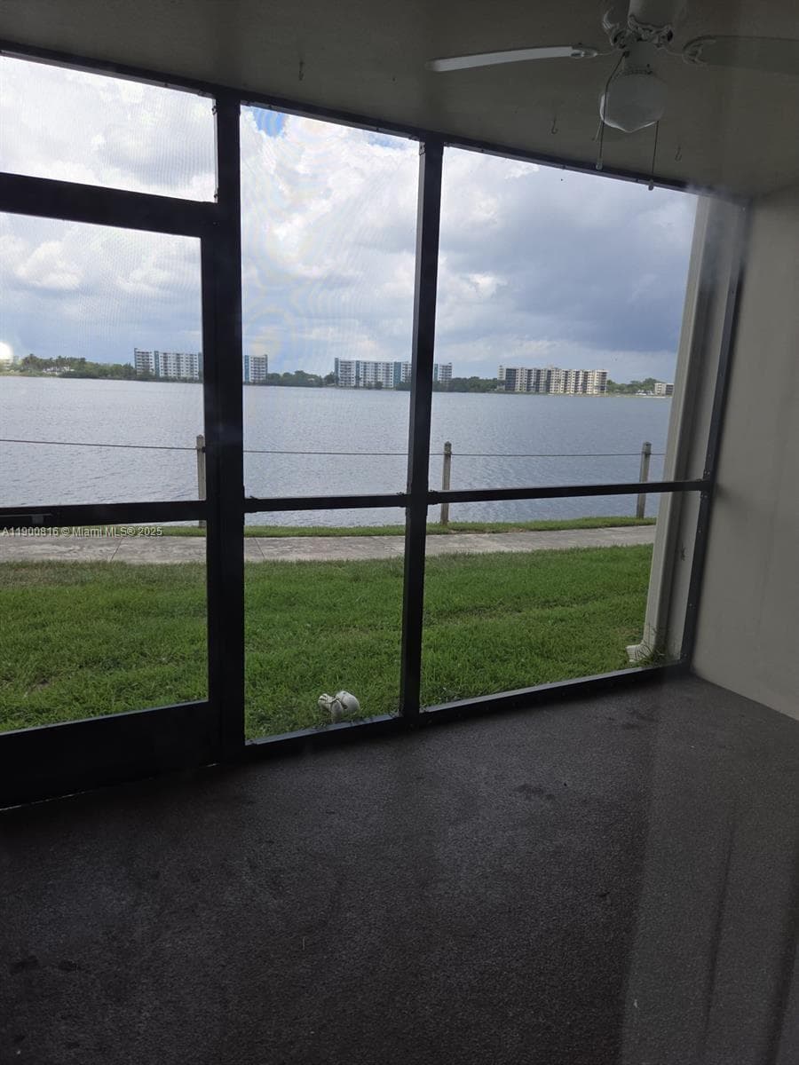 117 Lake Emerald Dr # 108, Oakland Park, FL 33309