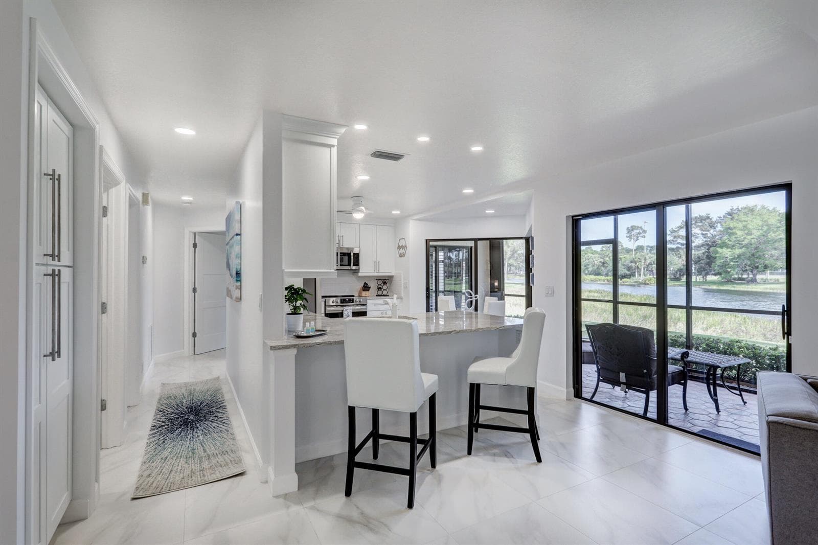 6 Lexington Lane E # D, Palm Beach Gardens, FL 33418