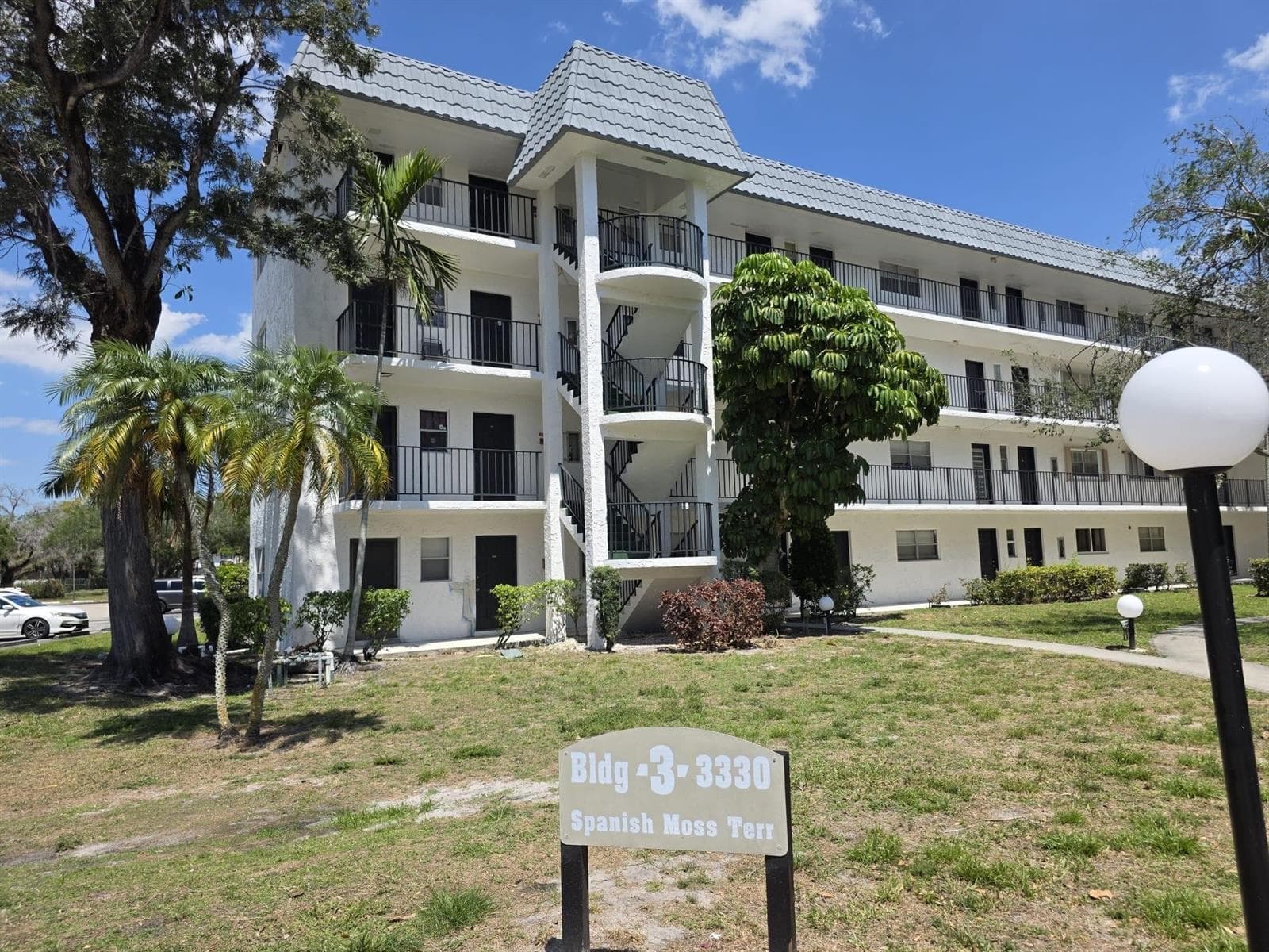 3330 Spanish Moss Terrace # 113, Lauderhill, FL 33319 — zdjęcie 2
