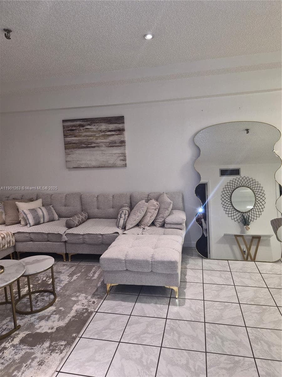 201 180th Dr # 411, Sunny Isles Beach, FL 33160 — zdjęcie 3