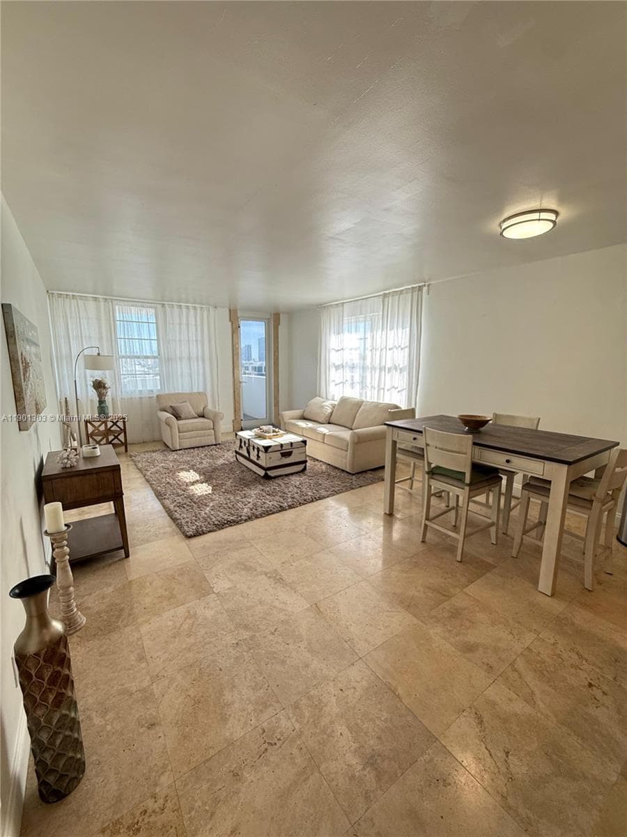 100 Lincoln Rd # 1111, Miami Beach, FL 33139 — zdjęcie 2