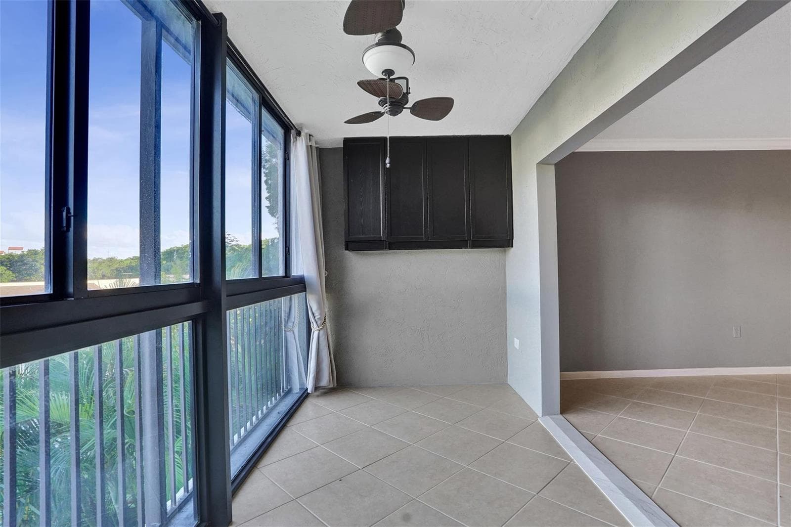 2334 S Cypress Bend Drive # 304, Pompano Beach, FL 33069 — zdjęcie 2