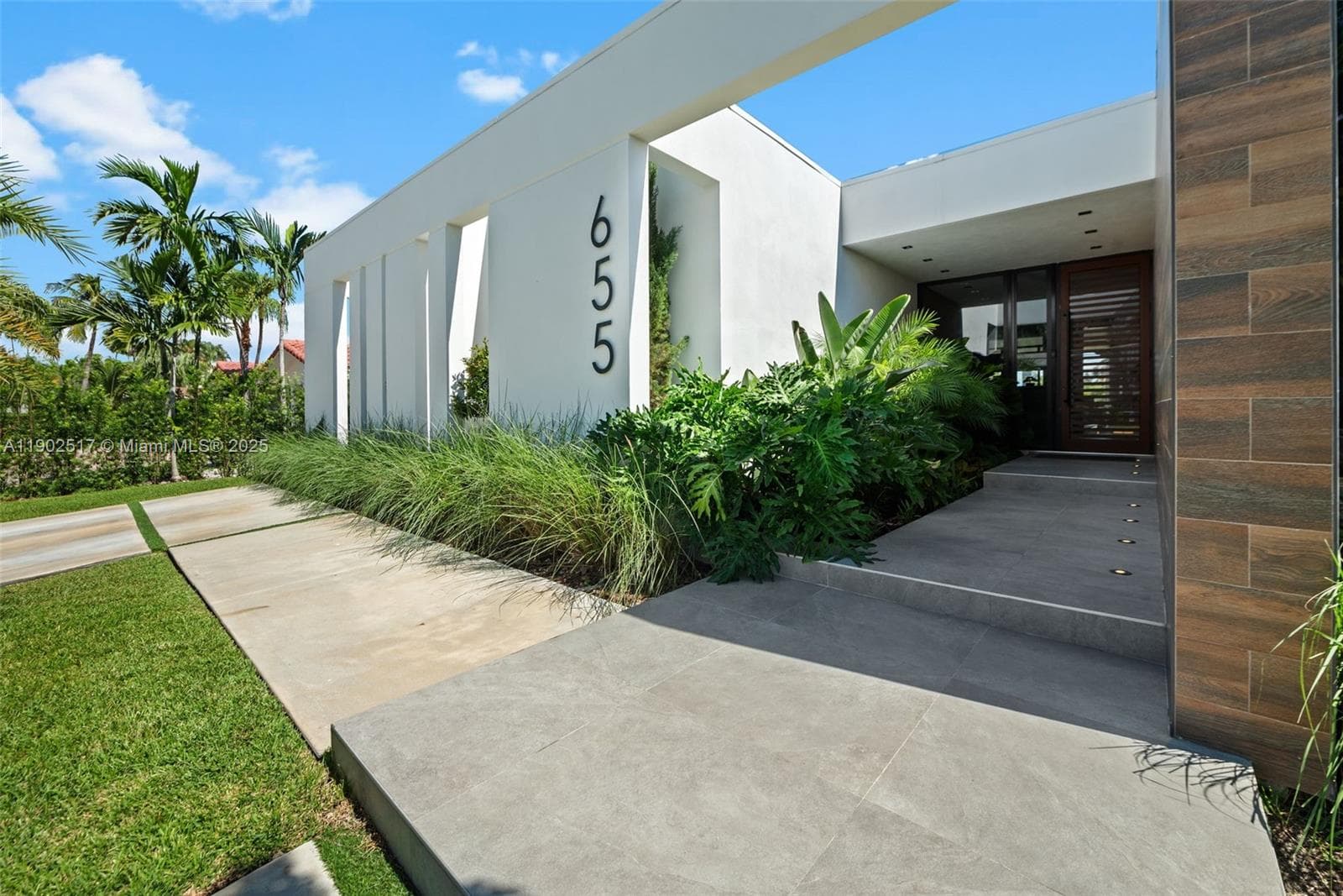 655 Layne Blvd # 0, Hallandale Beach, FL 33009 — zdjęcie 2