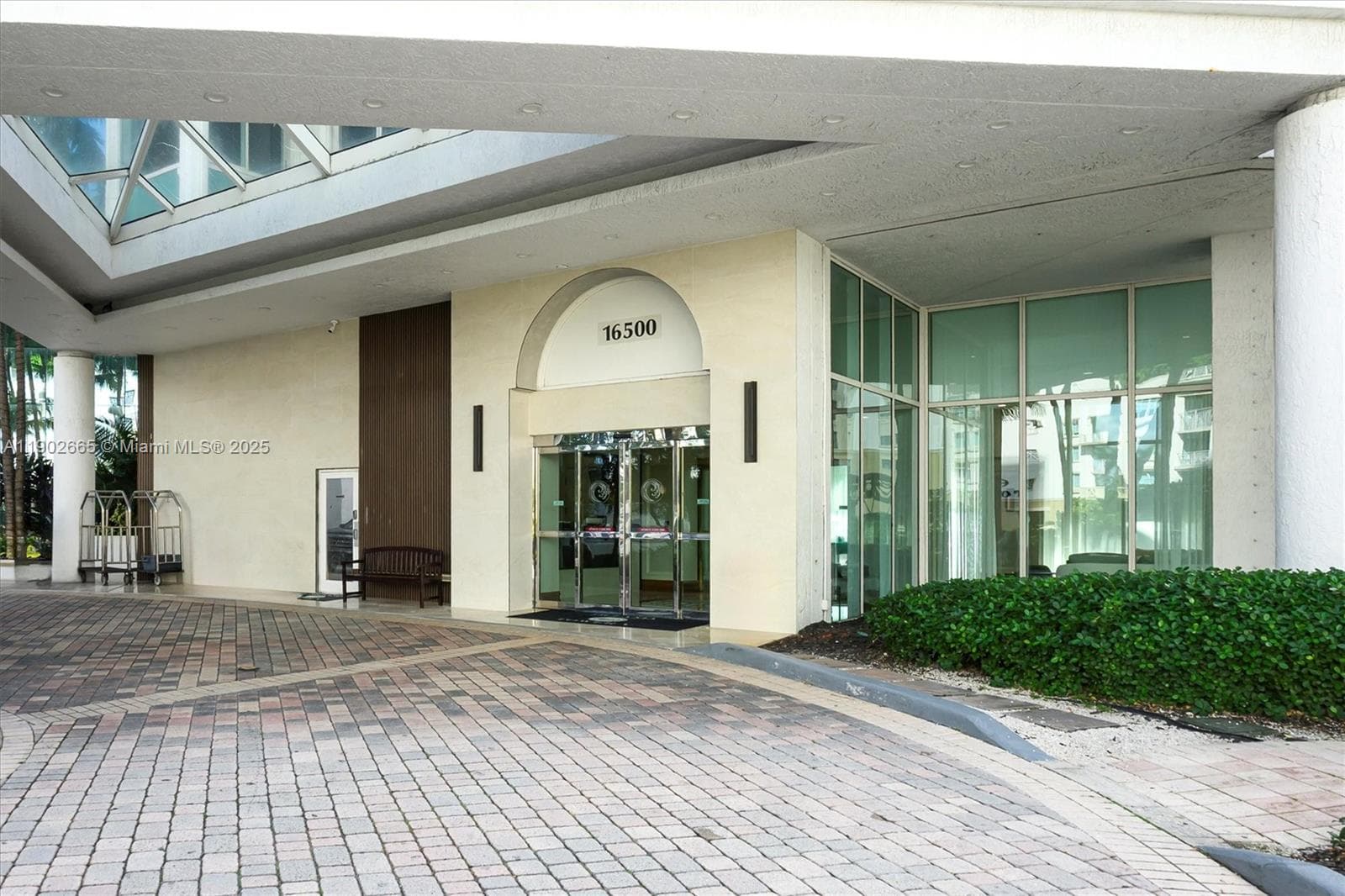16500 COLLINS AV # 2055, Sunny Isles Beach, FL 33160 — zdjęcie 3