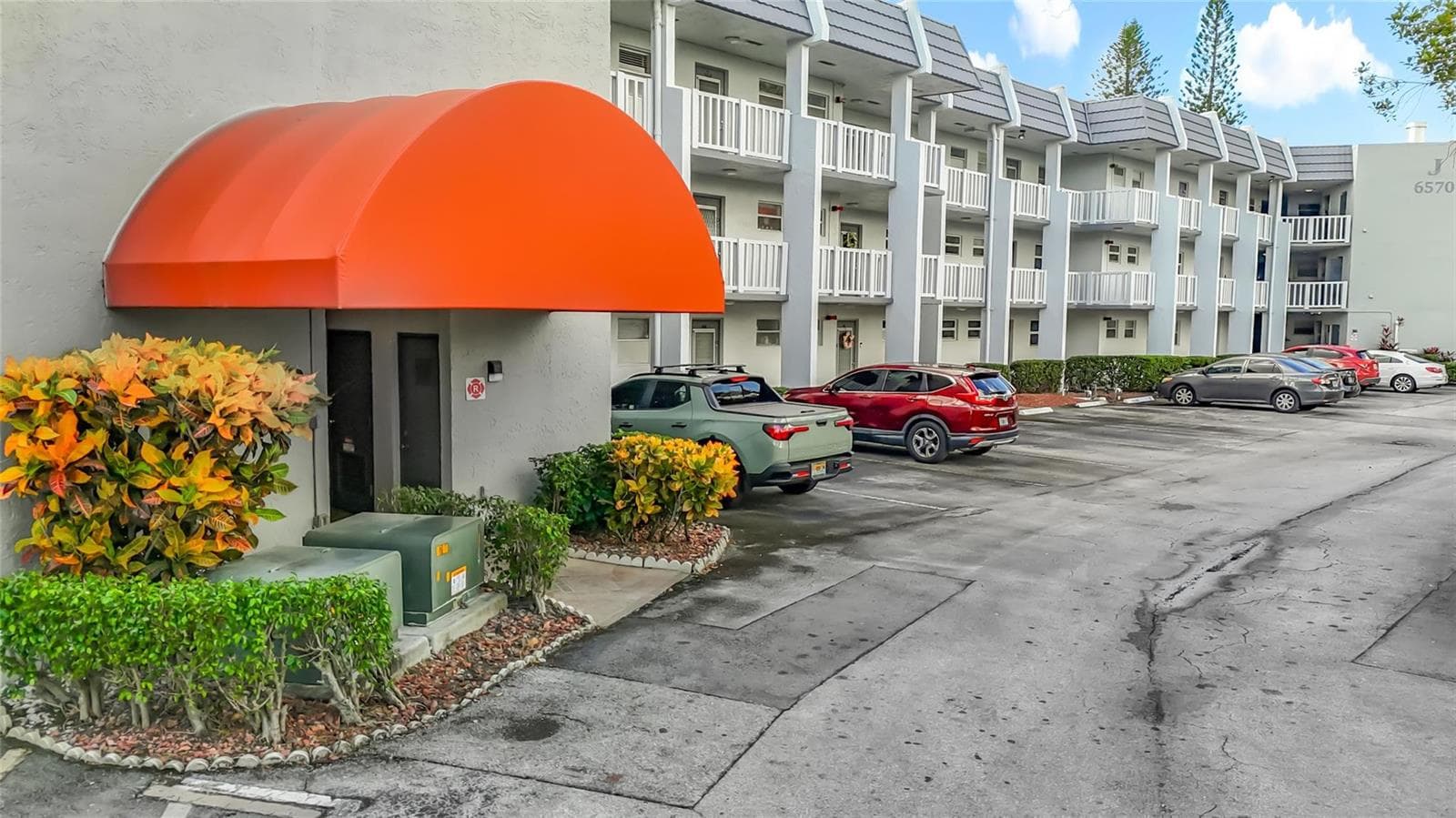 6570 Royal Palm Boulevard # 312, Margate, FL 33063 — zdjęcie 2