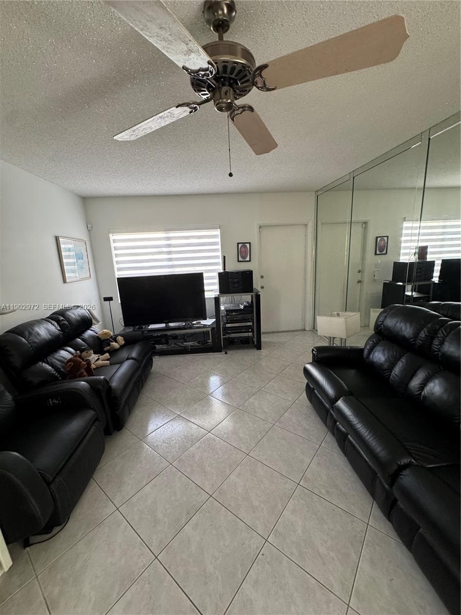 1501 Arthur St # 1, Hollywood, FL 33020 — zdjęcie 2