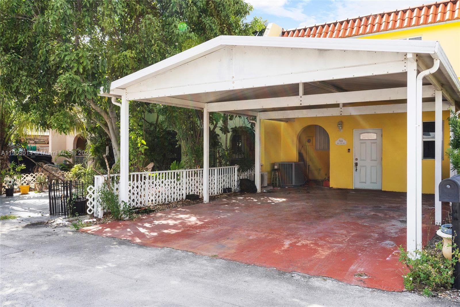 7144 W 2nd Ln, Hialeah, FL 33014 — zdjęcie 4