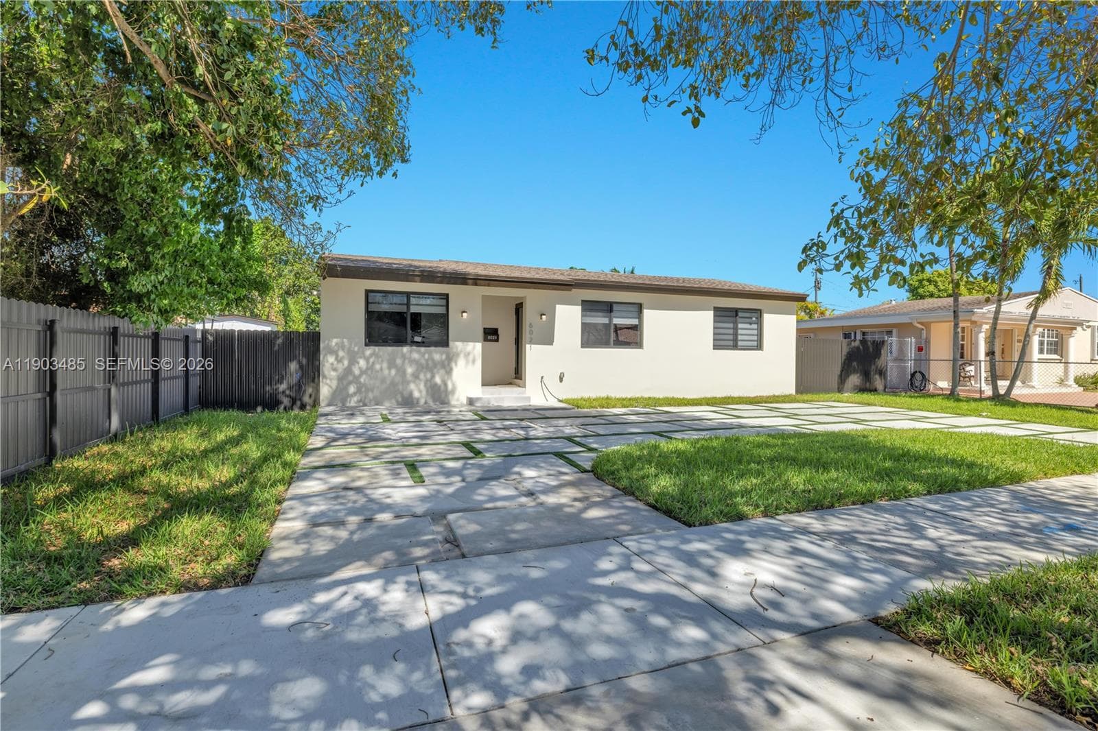 6021 SW 19th St, Miami, FL 33155 — zdjęcie 2