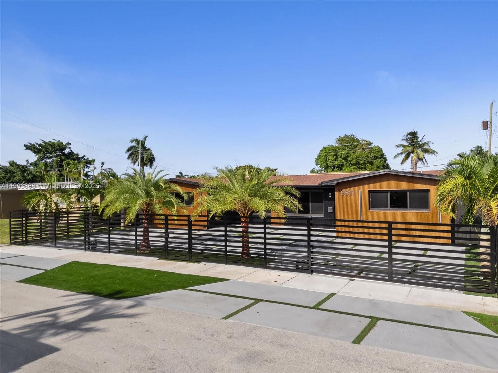19511 NE 18th Pl, Miami, FL 33179 — zdjęcie 3
