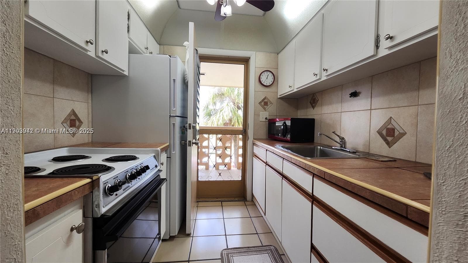 16901 NE 13th Ave # 306, Miami, FL 33162 — zdjęcie 5