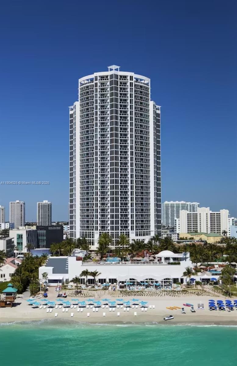 18001 Collins Ave # 1608, Sunny Isles Beach, FL 33160