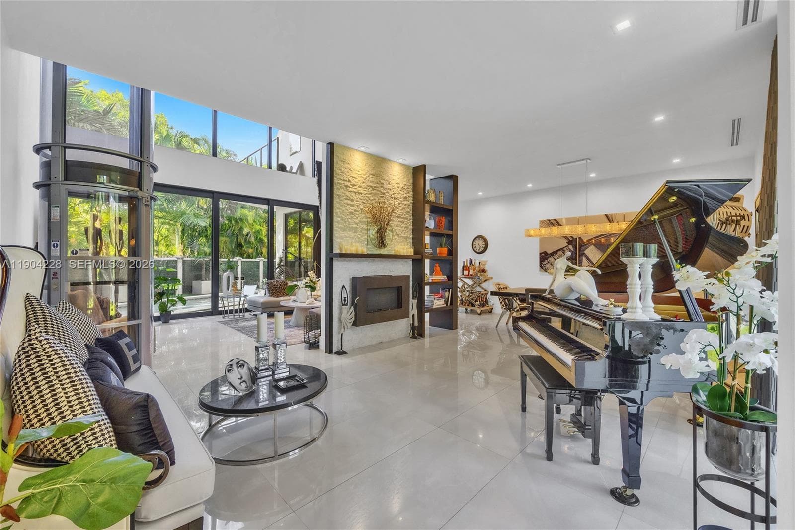 3764 Carmen Ct, Miami, FL 33133 — zdjęcie 5