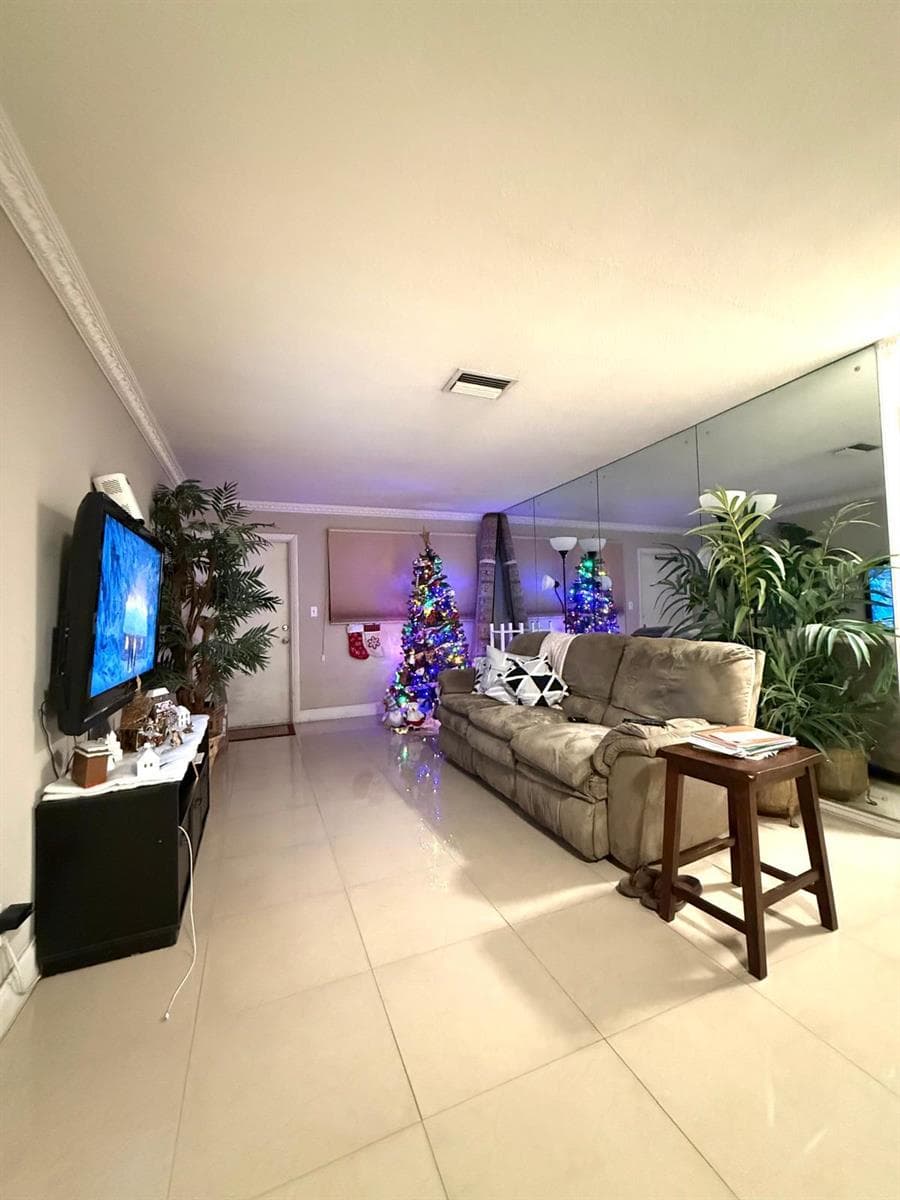 3930 Crystal Lake Drive # 107, Deerfield Beach, FL 33064 — zdjęcie 2
