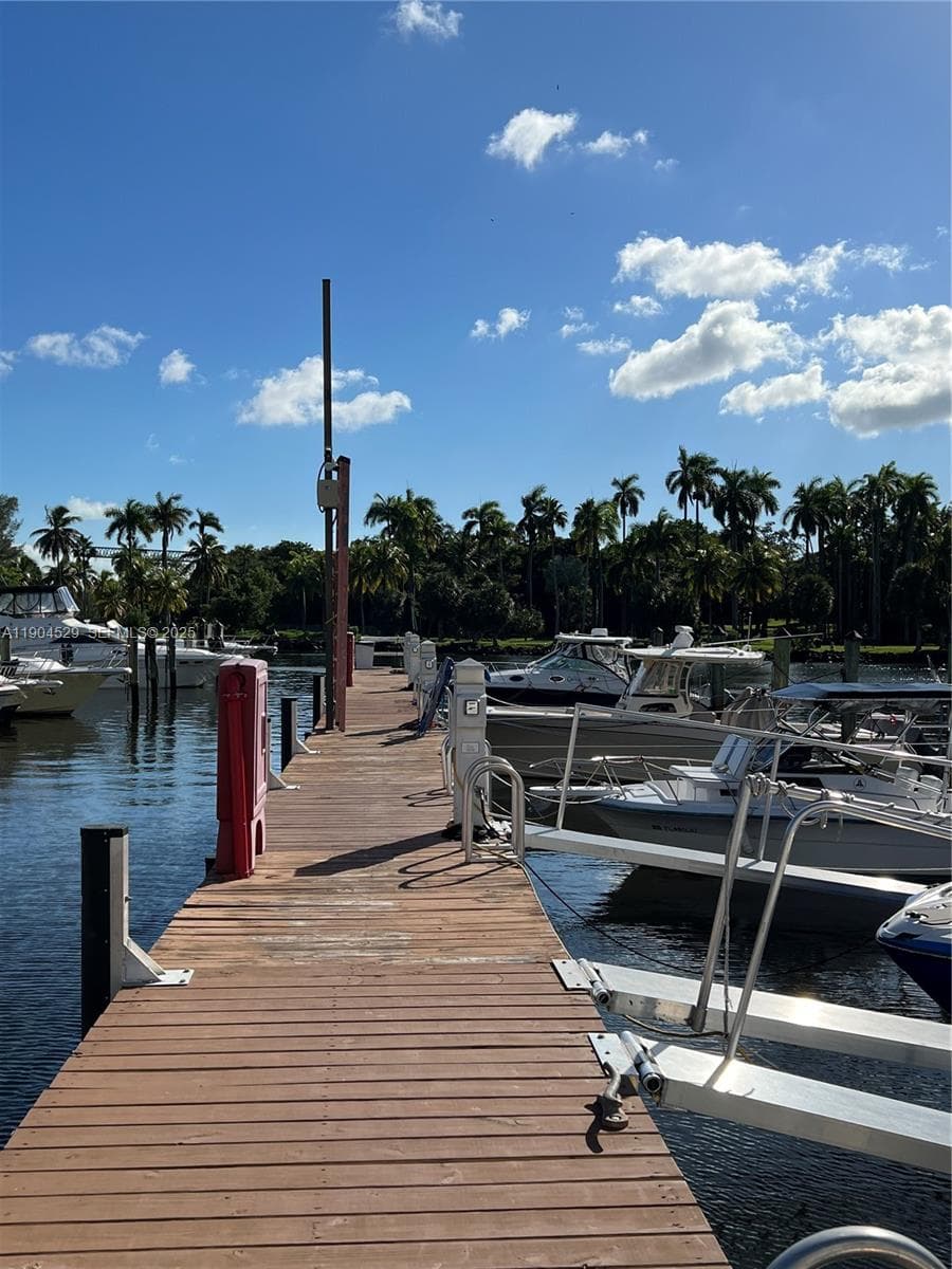 1700 NW North River Dr. #51, Miami, FL 33125 — zdjęcie 2
